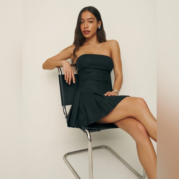 NEW Reformation Isabeli Mini Linen Strapless Dress in Black | size 4 - Picture 2 of 11